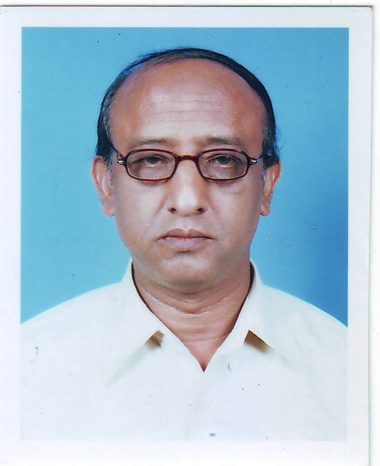 Dr. Muhammad Sirajul Haque, Chairperson & Professor Economics 