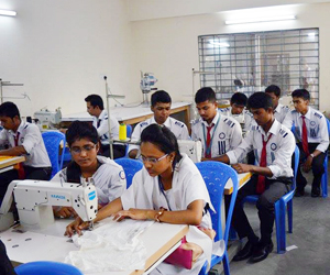 Get a diploma degree in Textile
